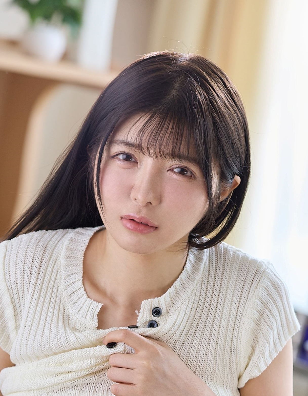 【定員60名様】4/13(月)17:30～(受付終了20:00)『善場まみ』サイン・撮影会イベント【FALENO】